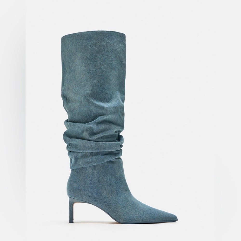 Zara SLOUCHY DENIM BOOTS
DENIM BLUE